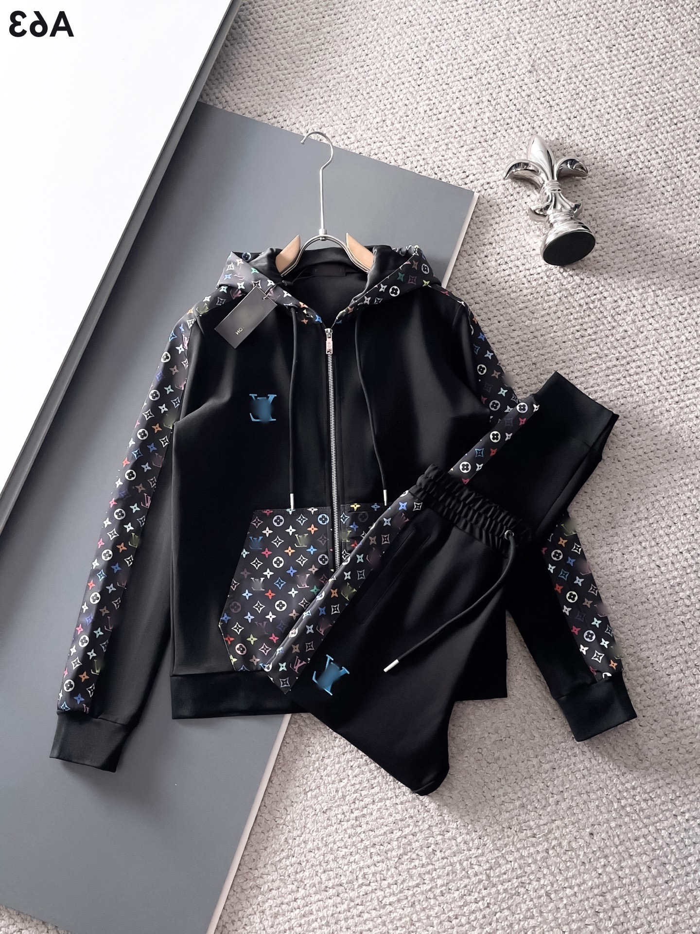 Louis Vuitton Set 2-Piece Black