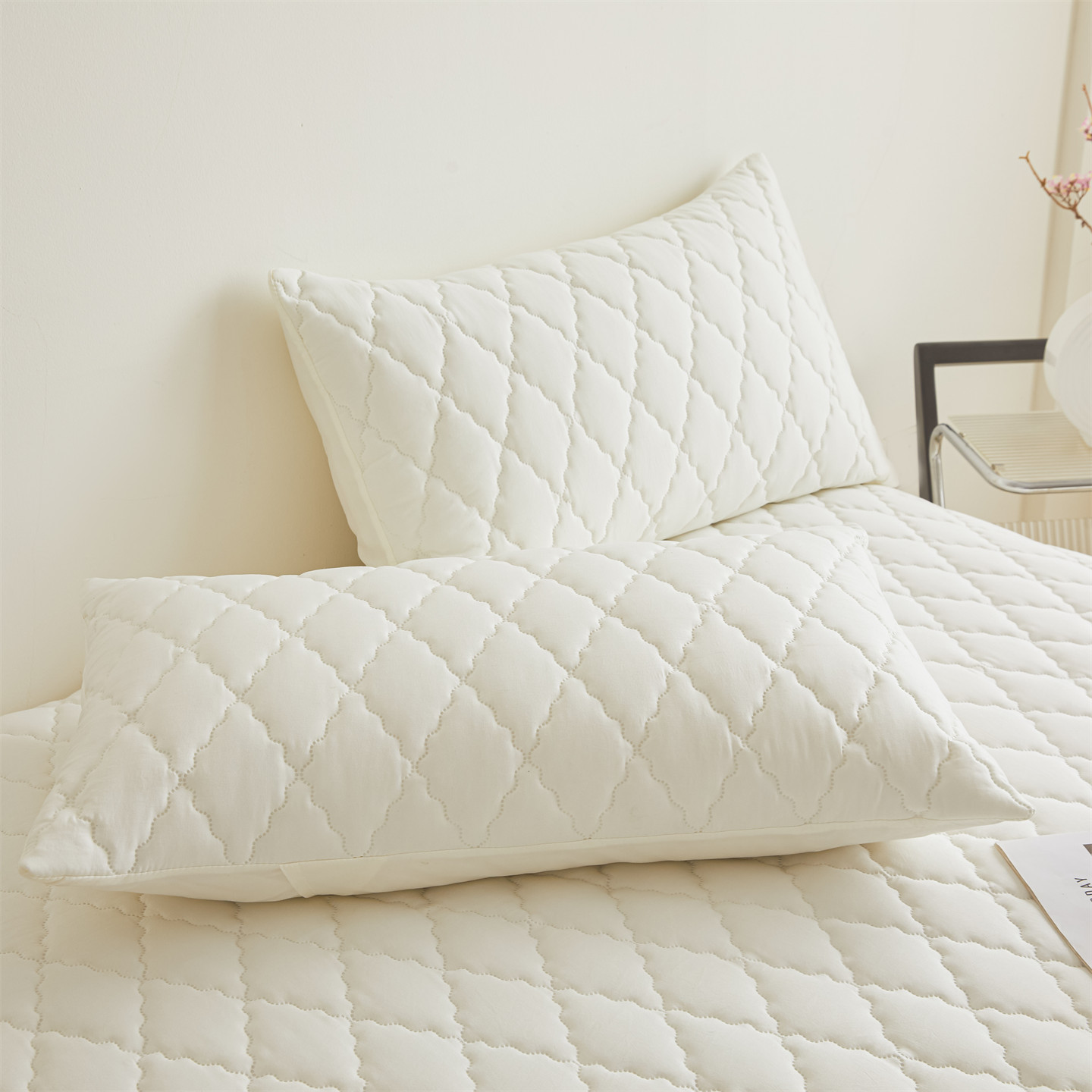 Protector de colchón impermeable con relleno de algodón, de una sola pieza gruesa, cubrecama con barrera contra orina, protector de colchón para Amazon, disponible con envío directo.