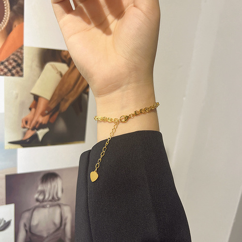 Chic Retro Gold Phoenix Tail Bracelet for Women - 2024 New Arrival Light Luxury Unique Design Titanium Steel Colorfast Accessory