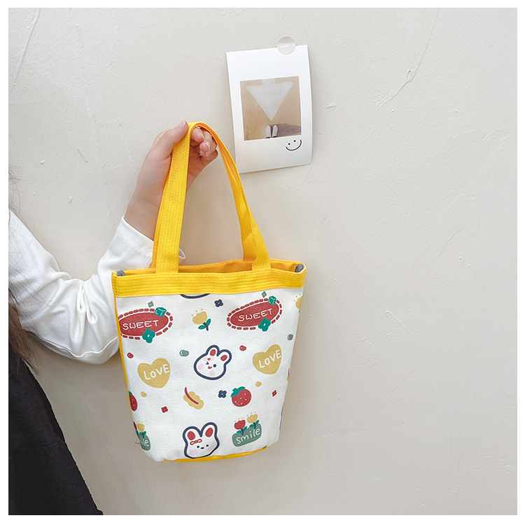 New gift packages: Instagram cute cartoon tiger, new bucket bag, hand-held canvas bag, and girlish round bucket bag undefined