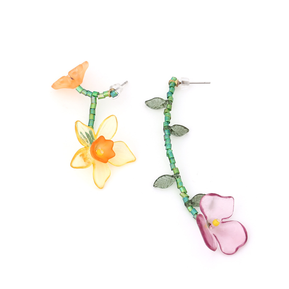 1 Pair Quantity Holiday, Daily Occasion 1 Pair Fairy Style Simple Style Asymmetrical Color Block Flower Beaded Glass Ear Studs