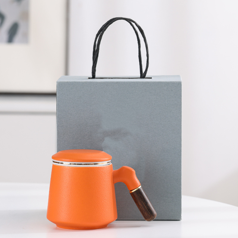 Lubao con tres piezas de taza de cerámica con taza de regalo de mano con taza de té con tapa de té con logotipo tallado