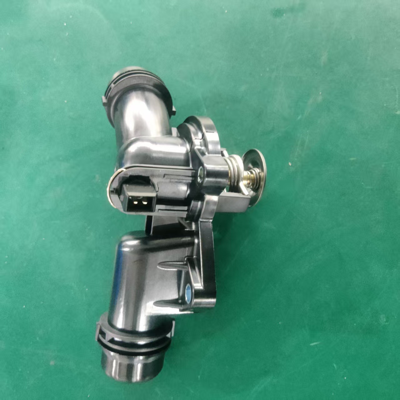 Suitable for Bmw Thermostat 11531437040 11530139877 11531436823 1153750922