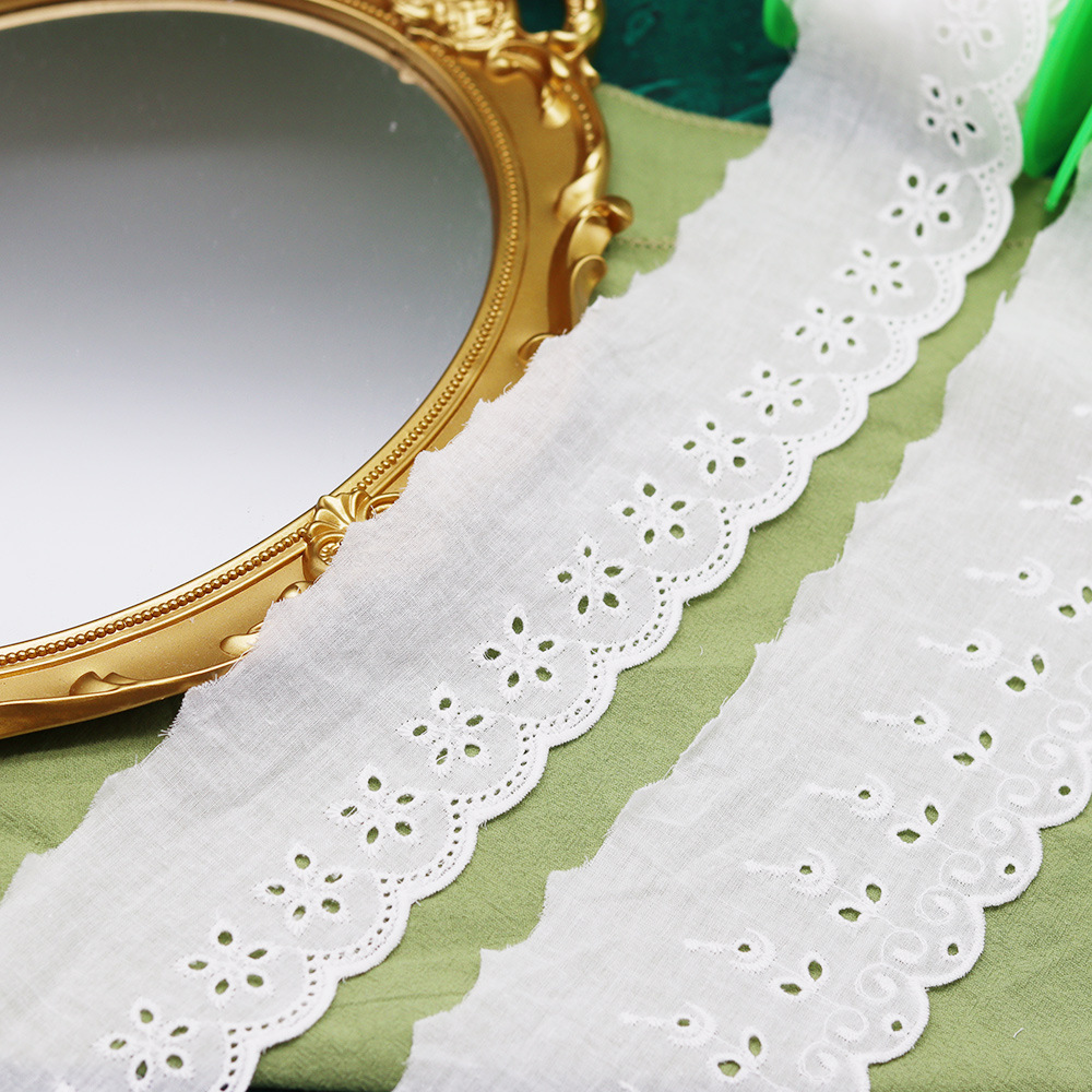 Flower-embroidered lace with large five-hole cotton lace, lace lace accessories, lockstitch decoration, DIY fabric for clothes, fabric for wedding dresses, fabric for making clothes, Chinese-style fabric pic 2