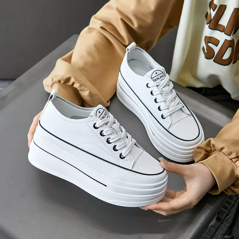 厚底内增高小白鞋女2025年春夏季真皮松糕跟白色板鞋显瘦女鞋高跟