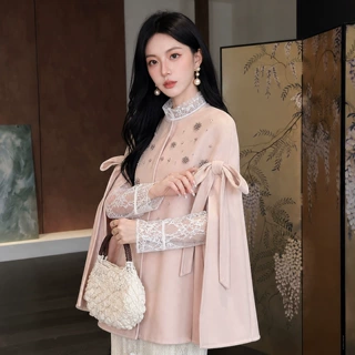 秋冬时尚新款设计百搭外套重工钉珠羊毛粉色蝴蝶结斗篷女装 P8014