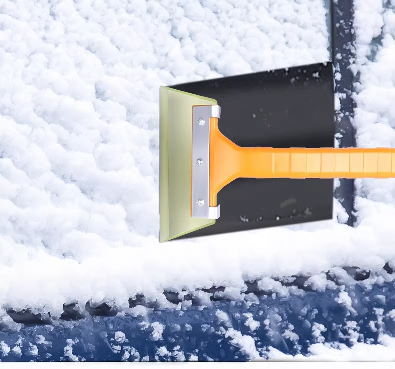 Car-mounted snow shovel car defrosting winter snow removal artifact snow sweeping tool ice removal shovel glass car shovel snow scraping