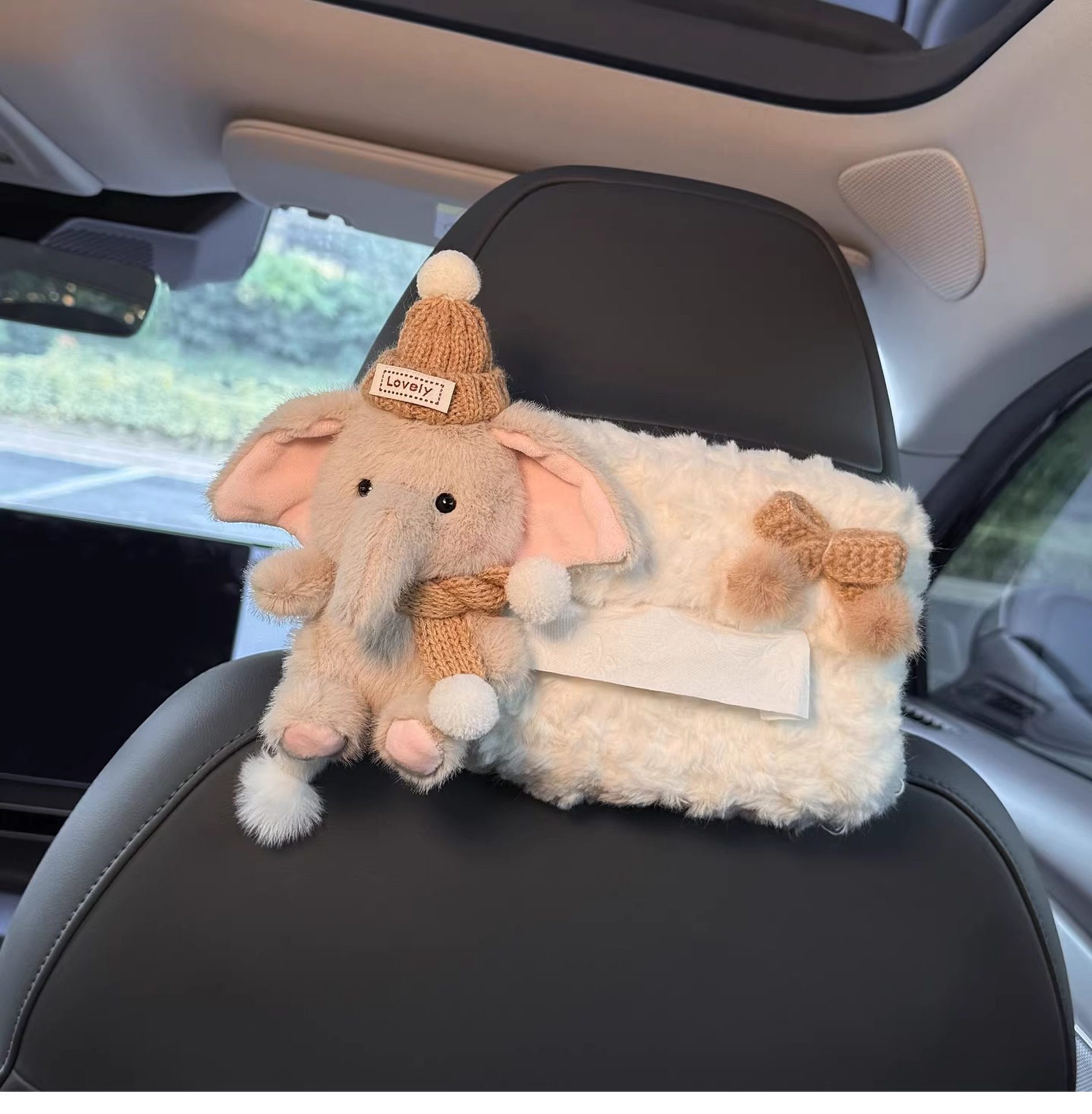 Cute Elephant Car Tissue Box, 2026 New Model, Hanging on the Rear Headrest of the Car, High-End Style for Women