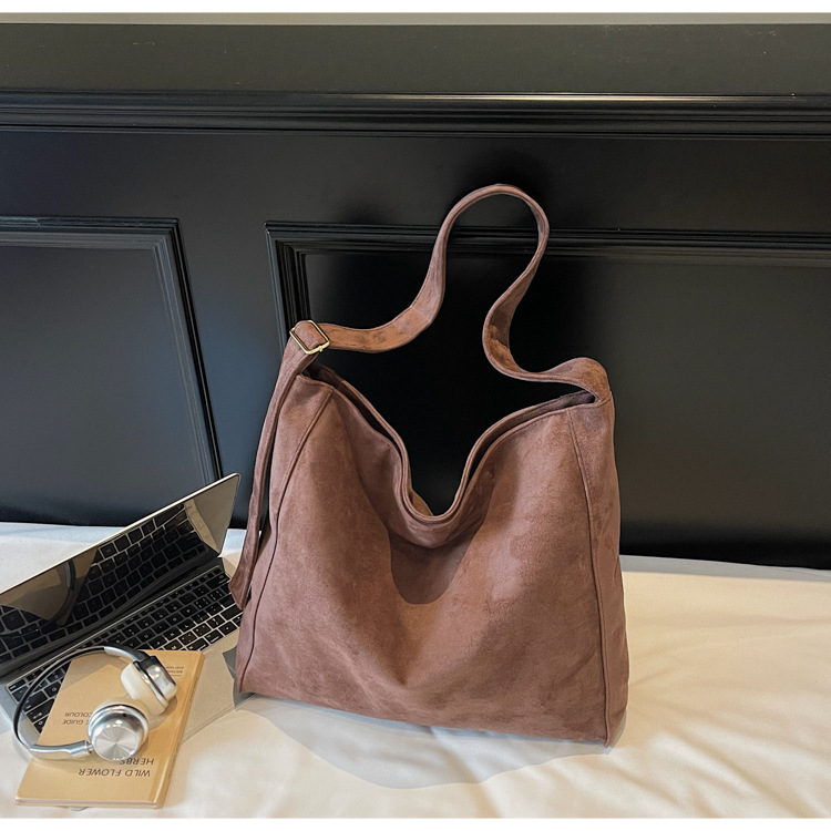 Woolen Simple Large-Capacity Shoulder Bag New Retro Suede Tote Bag Fashionable and Versatile Commuter Crossbody Bag
