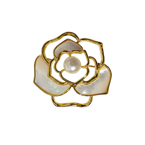 Fashion cross-border brooch, high-end women's anti-exposure butterfly brooch, high-end niche new alloy corsage