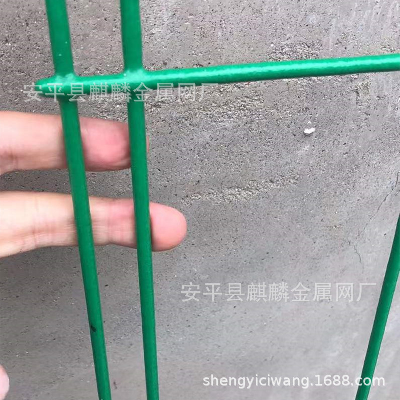 双边丝护栏网/公路护栏网/果园防护网厂家/圈地围栏网/养殖护栏网