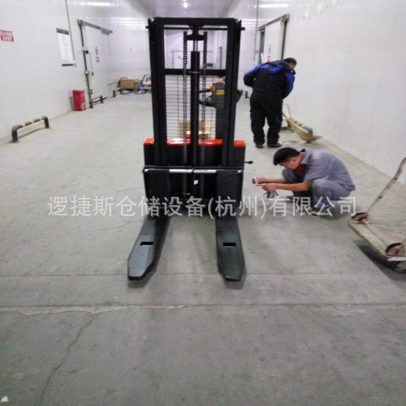 全电动经济款堆高车2吨堆垛机仓储液压升高车搬运车装卸铲车叉车