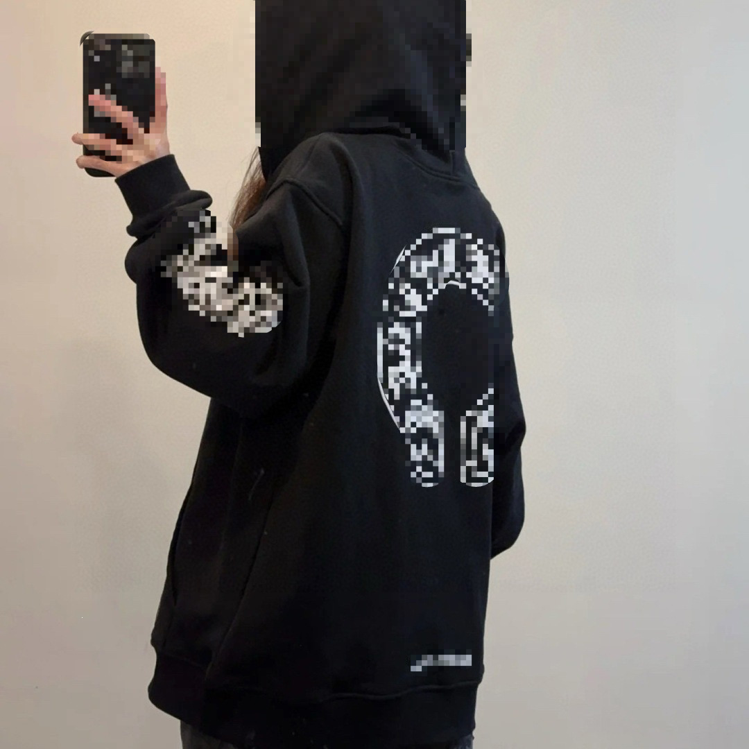 2026 Classic Horseshoe Design, New Zipper Sweatshirt, European and American Street Style, Printed, In Stock, Unisex, Black Cotton