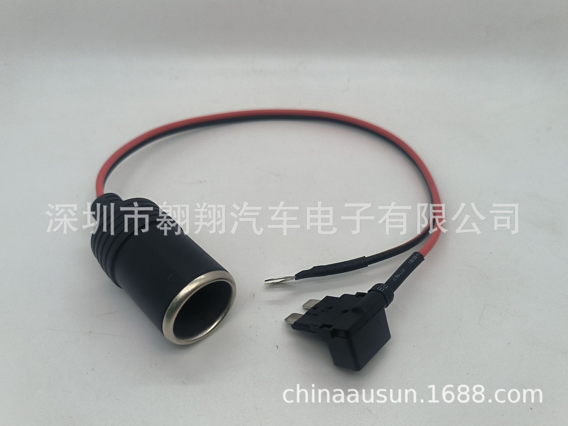 Car mounted modified cigarette lighter socket car fuse box electrical appliance connected to cigarette lighter mother seat with car charger mother seat