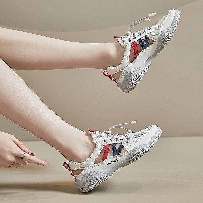 Acompañando zapatos blancos de verano delgados zapatos transpirables de mujer de suela suave casuales callejera zapatillas deportivas de estudiantes
