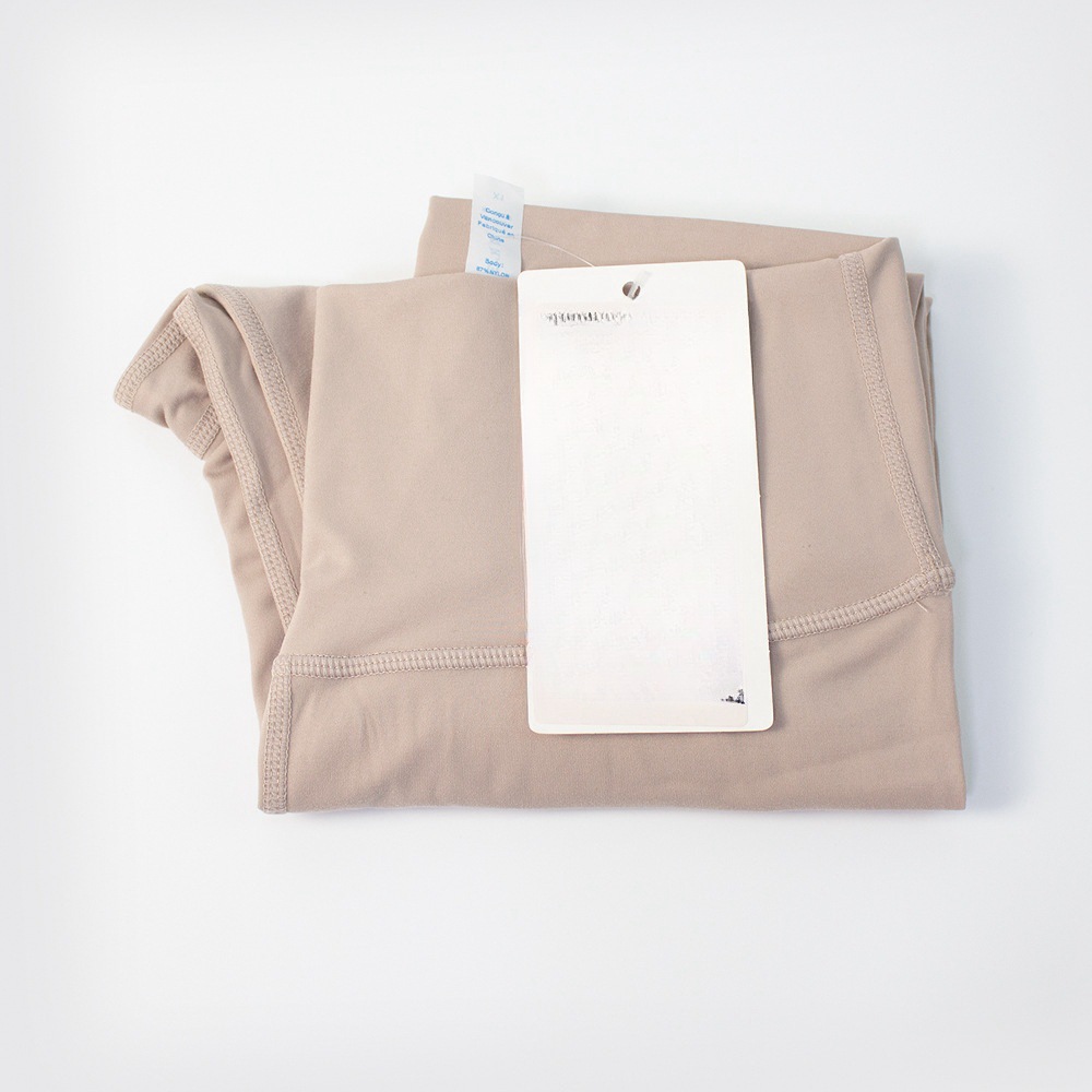 Pantalones de arena y piedra sin vergüenza