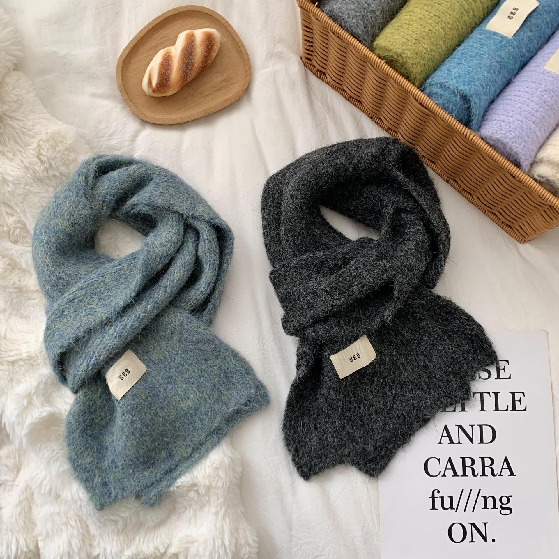 Bufandas de invierno femeninas de alta calidad 2025 nuevo color sólido calentamiento imitación de cachemira collar bufandas de punto al por mayor