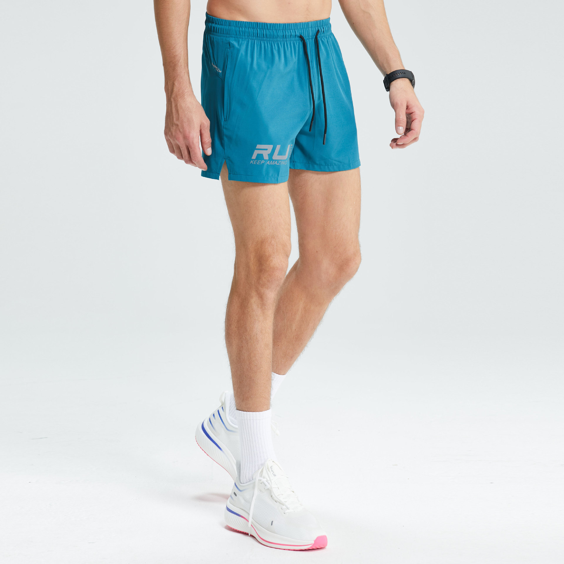 Pantalones cortos deportivos de pista y campo para hombres pantalones de maratón profesional de tres puntos con estampado reflectante pantalones de entrenamiento deportivo