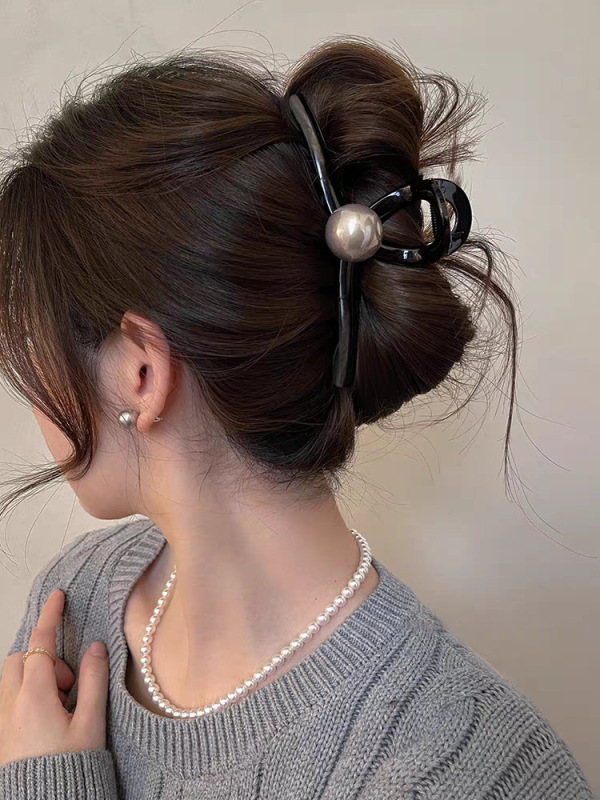 2025年新作フレンチサテン三角グリッパー、女性用ハイエンド後頭部ヘアシャーククリップ、気質と多用途のヘアアクセサリー|undefined