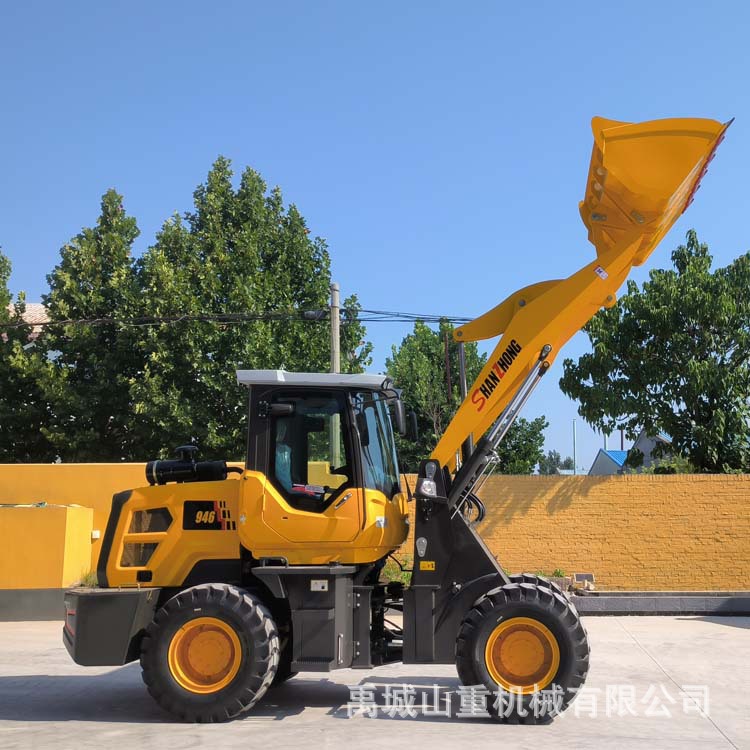 装载机 多用途四驱液压铲车 小型装载机 功能强大 农用铲车装载机