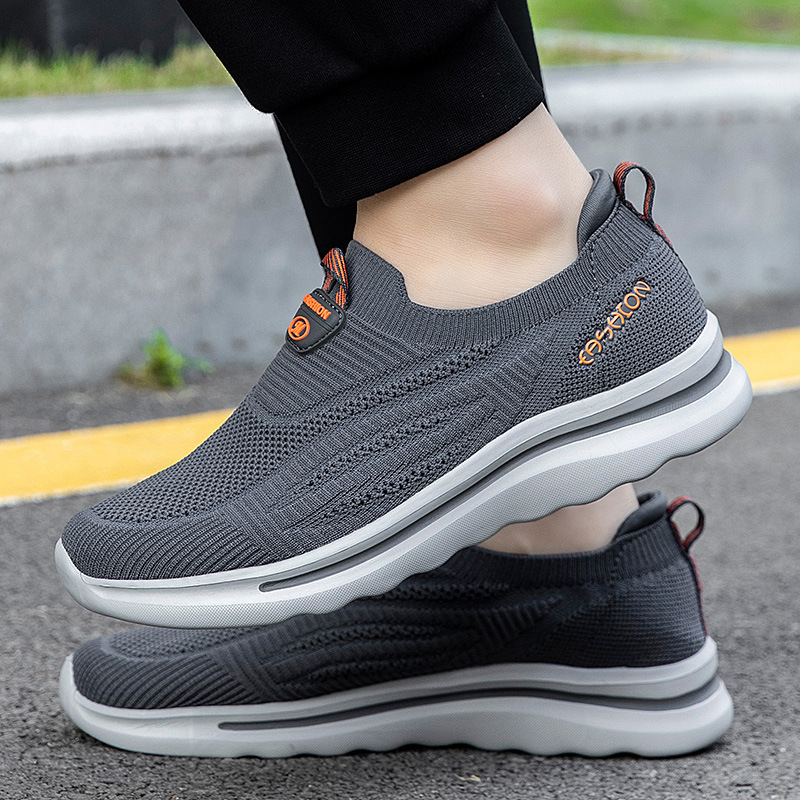 Nuevos zapatos de malla de primavera y otoño, zapatos de caminar de edad avanzada, zapatos deportivos ligeros y cómodos, un cabello