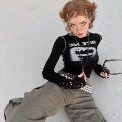 欧米の高街ギャルのゴシック風のヒップホップの長袖のtシャツは色の趣味の図案のtシャツをつなぎ合わせます。