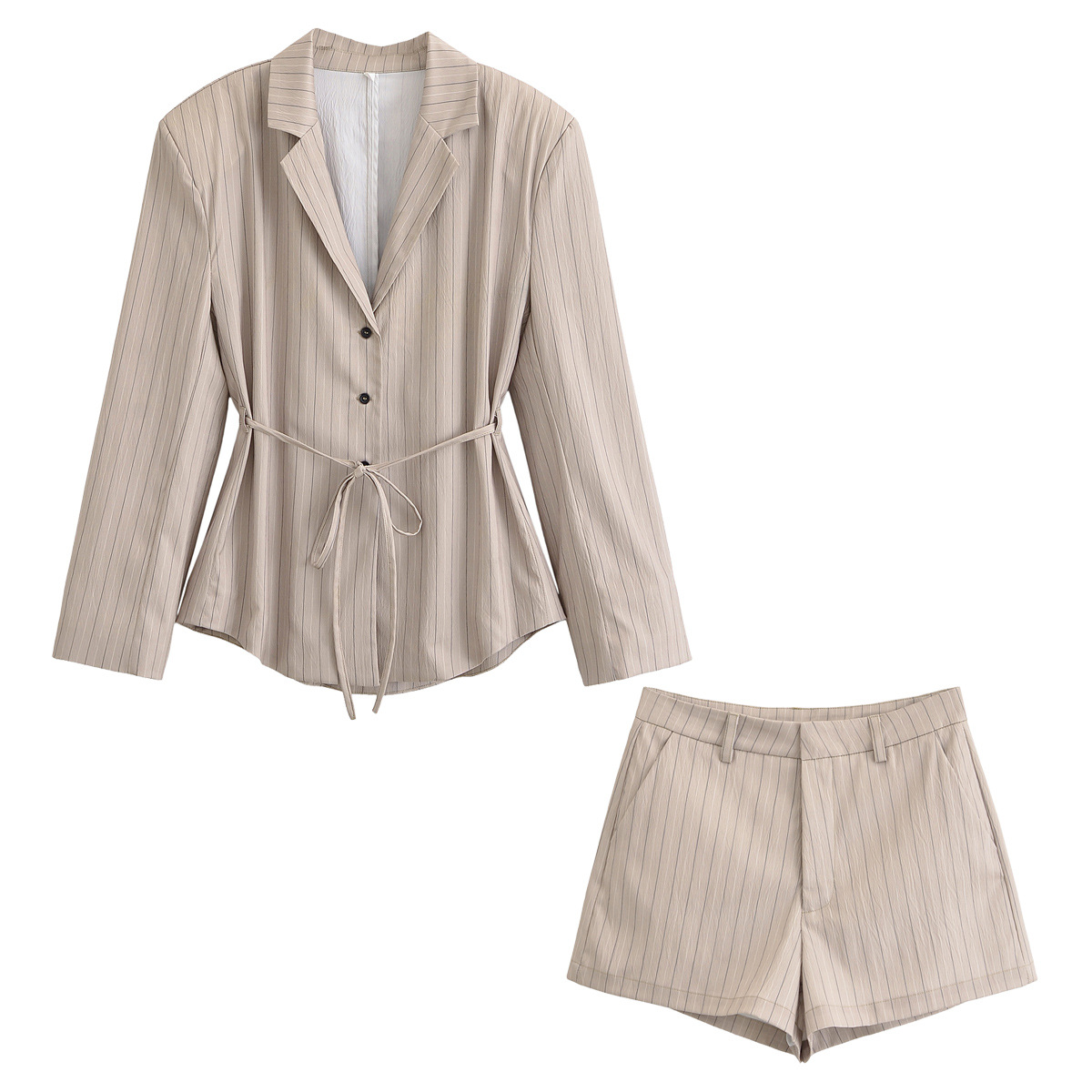 Ensemble deux pièces sexy GraceChic Cross-Border, composé d'un blazer rayé à nœud papillon et d'un short trapèze, idéal pour l'été._voghion.com