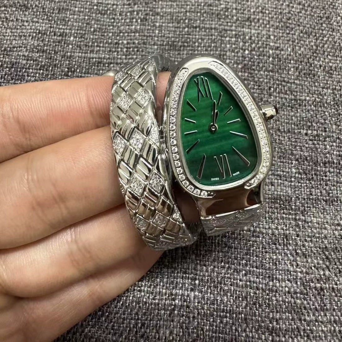Стильные серебристые мужские часы, Швейцария