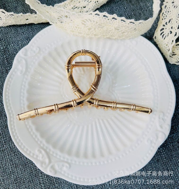 韓国式の新型ファッションの合金メッキの後頭部のクリップの気質のファッションの大きいサイズの女性のサメのクリップのクリップ|undefined
