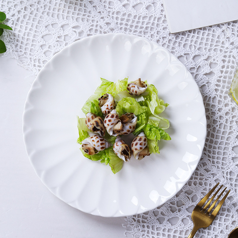 New Chrysanthemum Plate Nordic Pure White Tableware Ceramic Tray Dish Hotel Western Food Plate Wholesale Shallow Plate Household Round Plate New Chrysanthemum Plate Nordic Pure White Tableware Ceramic Tray Dish Hotel Western Food Plate Wholesale Shallow Plate Household Round Plate