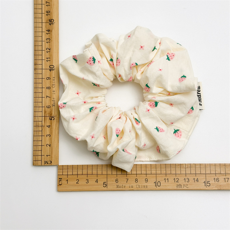 7g Weight Ponytail hair ring Hair Accessories Type 1 Piece Quantity Casual, Holiday Occasion Cloth Material Strawberry Pattern All Seasons Season Women's Gender Elegant, Sweet Style Elegant Sweet Women's Strawberry Cloth Ponytail Hair Ring 2