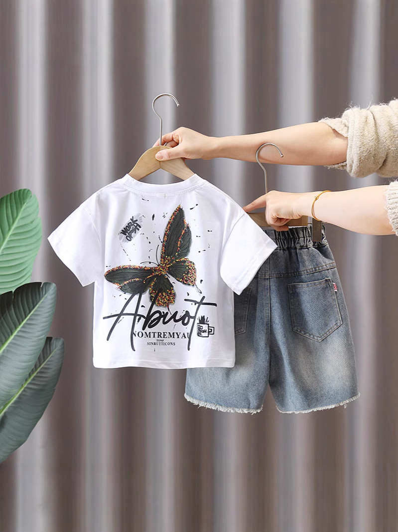 7128 Traje de manga corta de verano para niños Camiseta estampada de moda para niños guapos y guapos