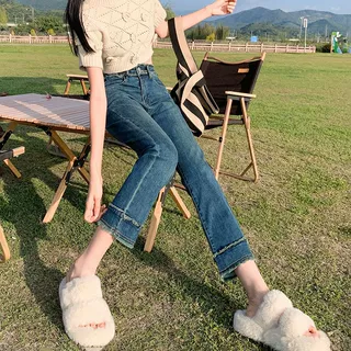 显瘦洋气九分直筒牛仔裤女装2024年高腰设计感毛边烟管裤爆款百搭