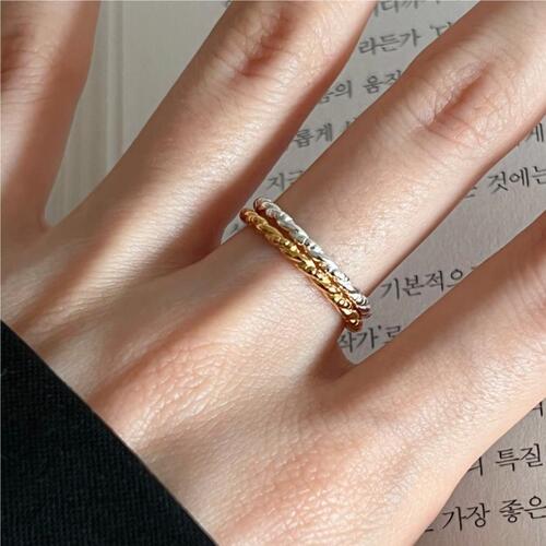 Saiina Korean version 925 sterling silver minimalist ring female design sense ins Internet celebrity golden twist thin ring trend