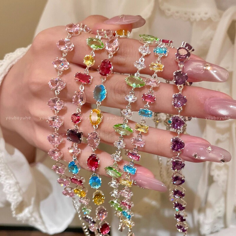 Diamond-shaped colorful zircon hollow adjustable bracelet, niche exquisite wristband, versatile and stylish with a high-end feel Diamond-shaped colorful zircon hollow adjustable bracelet, niche exquisite wristband, versatile and stylish with a high-end feel