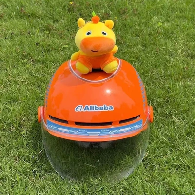 Dəbilqə (Kaska) aksesuarları toy cute cartoon - no-helmet-capybara-lulu