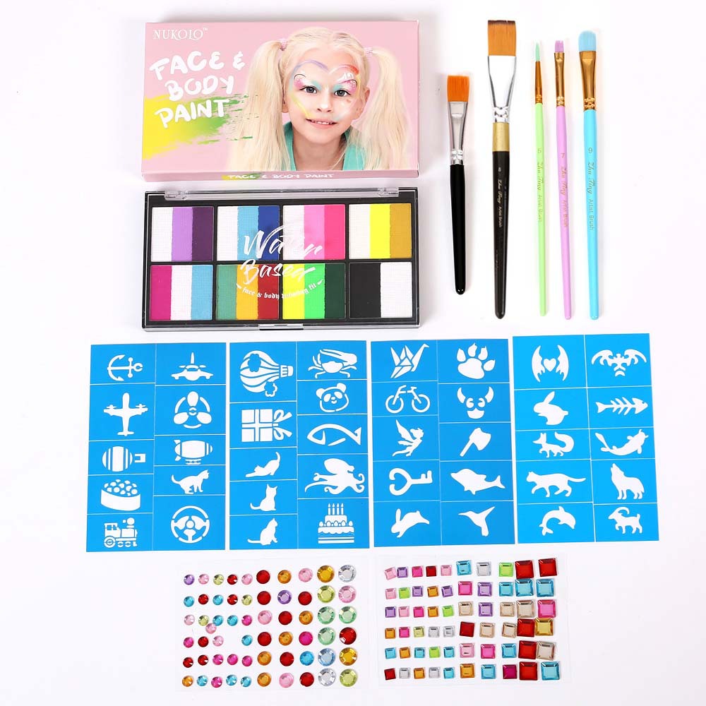 8 cuadros de pintura soluble en agua de tres piezas (incluido 1 bolígrafo) 4 plantillas plateadas 1 bolígrafo de cabeza ancha 1 bolígrafo de punta negra