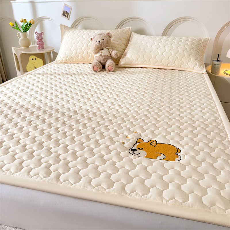 Mattress for bed, with embroidery, increased thickness