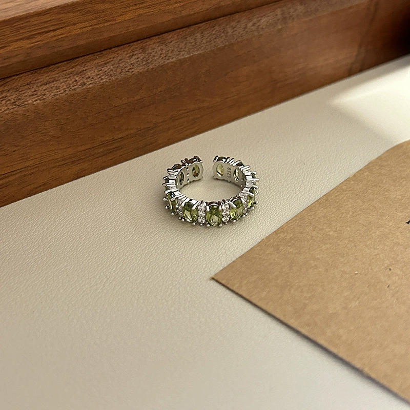 Ring Universal zirconium, diamond-encrusted, light-luxury style