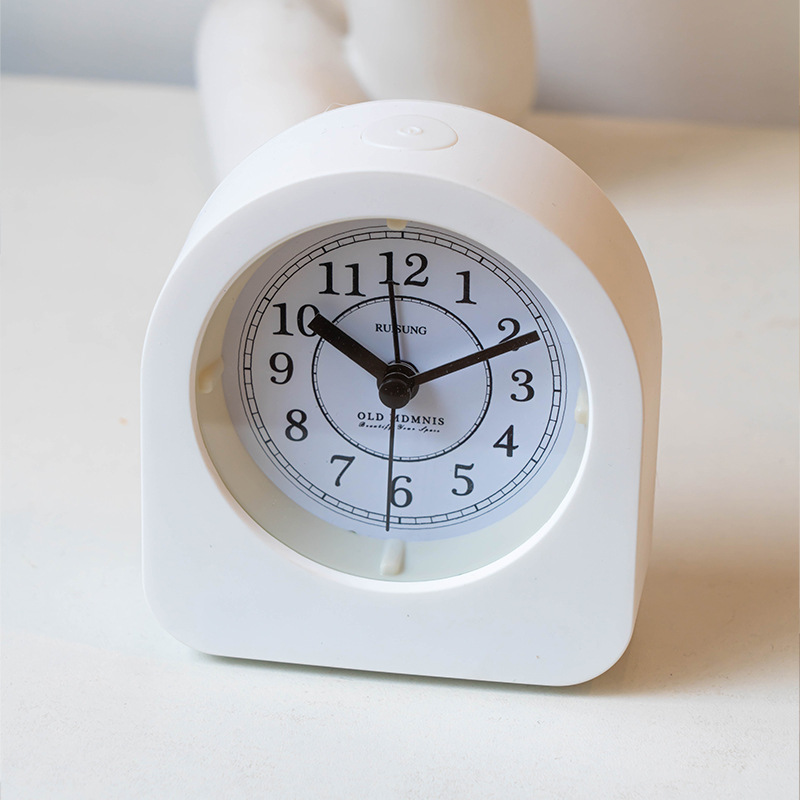 Estilo simple moda mudo pequeño reloj de alarma reloj de dormitorio creativo para estudiantes y niños reloj de noche luminoso