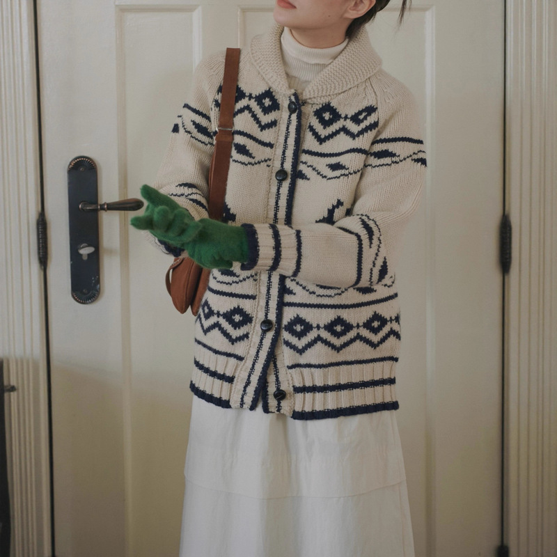 Fair Isle Retro Scandinavian Thick Stick Needle Elk Jacquard Wool Knitted Cardigan Thick Sweater Jacket