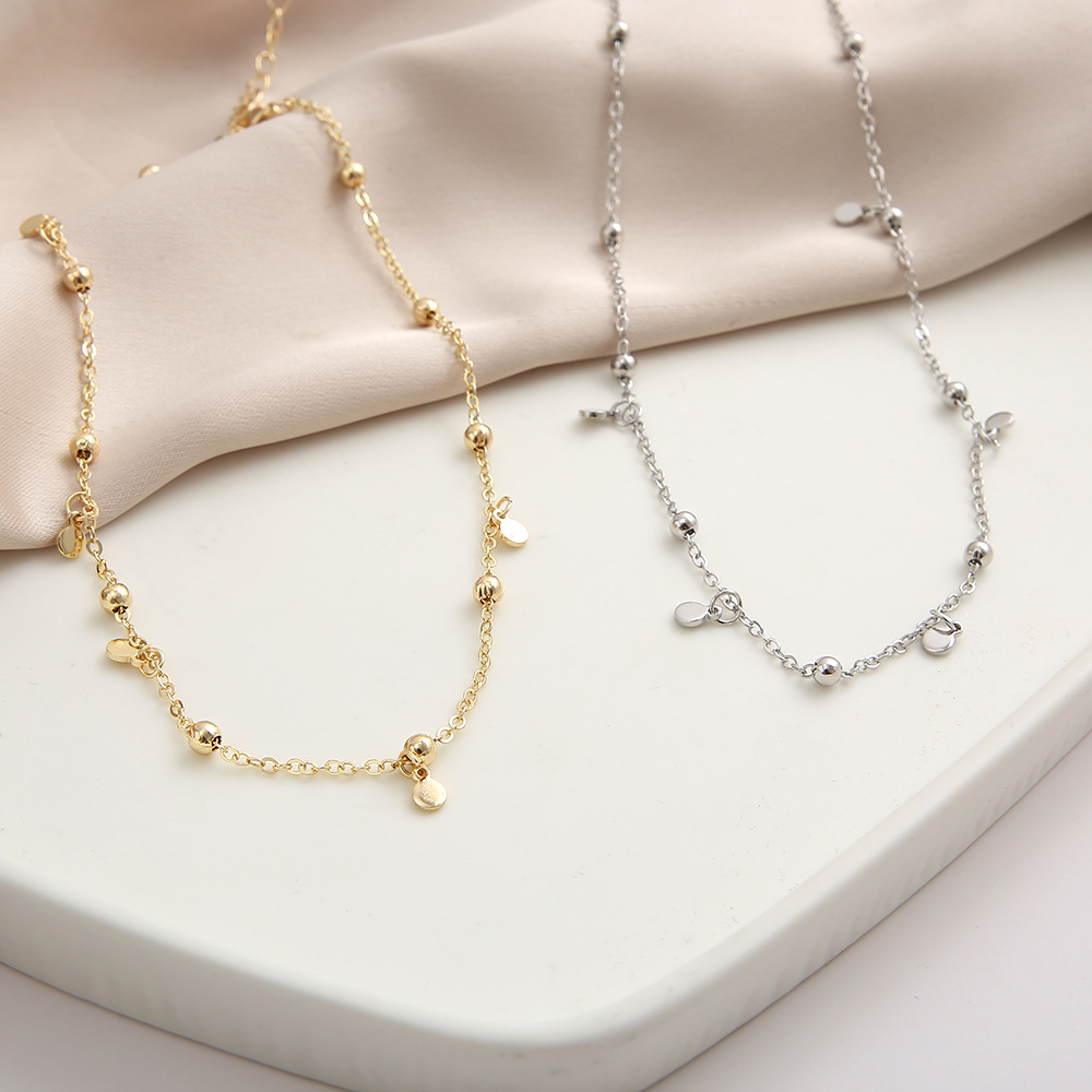 Collana con ciondolo a forma di stella e luna per donna elegante_voghion.com