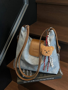 �r��ײɫ������Ůʽ�p���2025�¿���Æμ�б������ͨ�ں󱳰�
