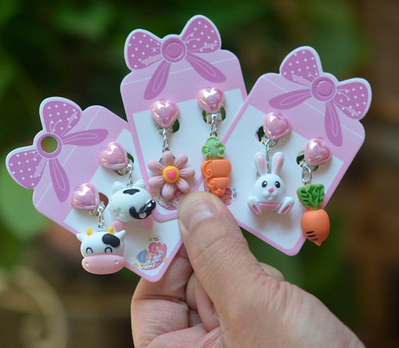 Cute Animal Rainbow Heart Shape Plastic Stoving Varnish Kid's Ear Clips 1 Pair display picture 9