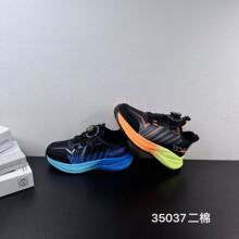 35037��ͯ˧���˶�Ь2025 �¿���תŦ����ͯ���������ĥ�ܲ�Ь