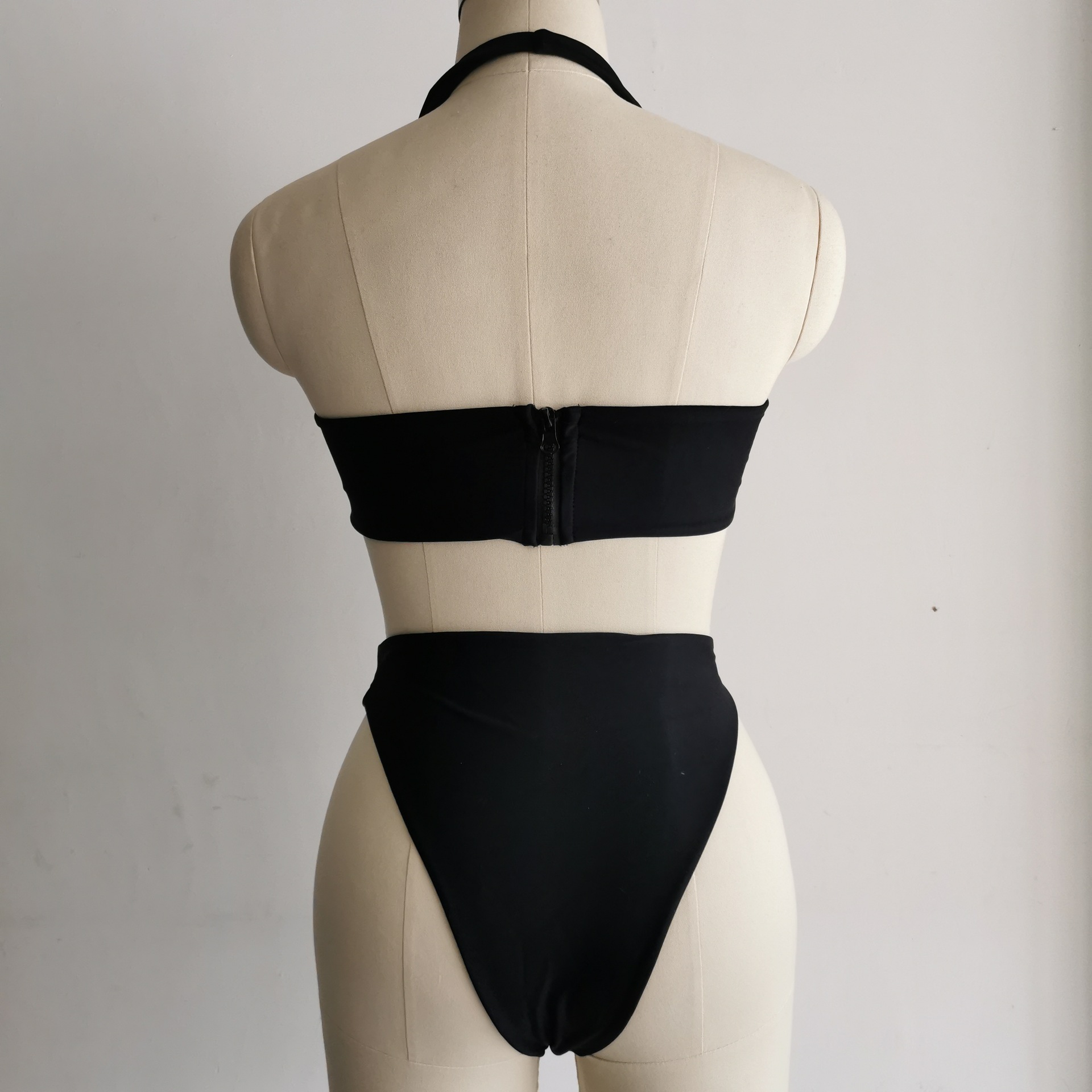 140g Weight Sleeveless Sleeve Length Pullovers Placket Type Nylon, Polyester Fabric Type Regular Top Length Bodysuit Tops Type 1 Piece Quantity Swimming Pool, Swimming Occasion Halter Neck Neckline Breathable Function Skinny Fit Type Solid Color Pattern Women'S Gender Fashion Style Women's Fashion Solid Color 1 Piece One Piece 24