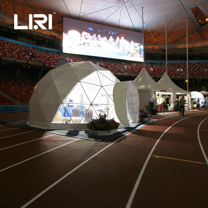 ���ջ���񷶥���� ����͸���� ��ĻͶӰ����չ����������