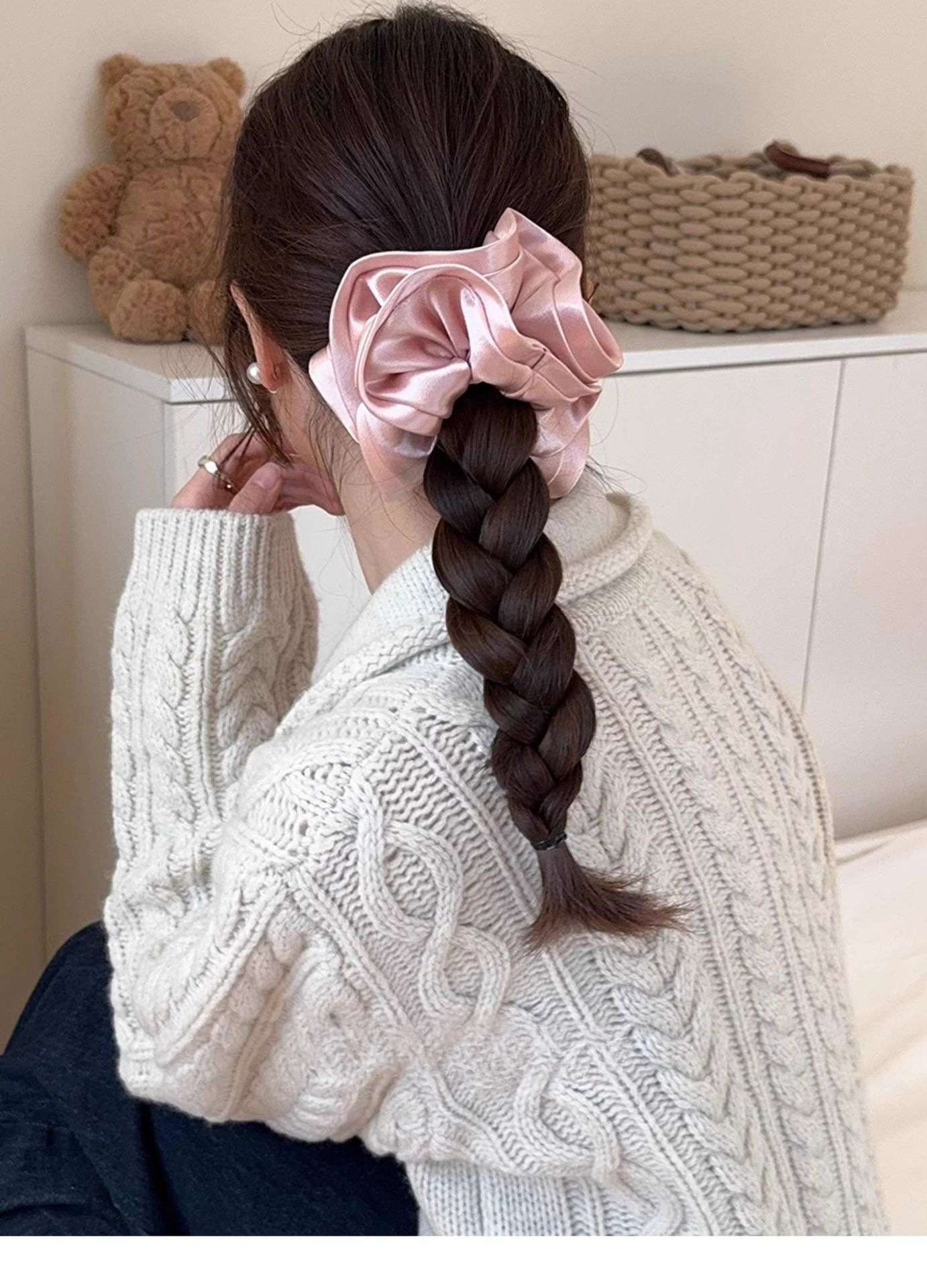 Korean Style Cyber Celebrity Pearlescent Satin Ruffled Large Intestine Hair Ring High-grade Tie Rope Women's Elegant Horseshoe Hair Rope Tie Head Flower