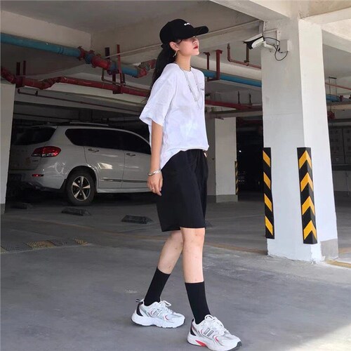 Black five-inch casual sports shorts for female students, new style in summer, loose high waist Korean version, slimming and versatile wide-leg pants 