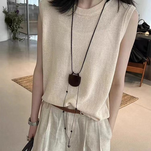 Personalized trendy wear with concave styling accessories Little Red Book Hot Selling Fashion Mini Crescent Bag Neck Necklace